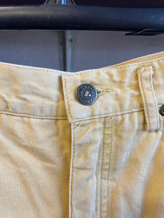 1990s LizWear Yellow High Waisted Denim Shorts - image 2