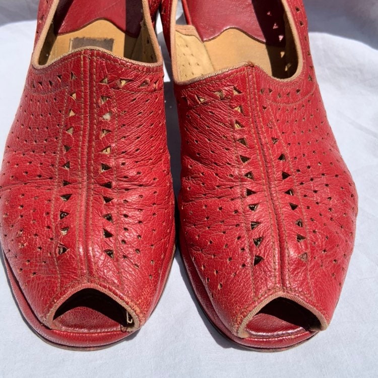 1940s Red Leather Sling Back Wedges - Etsy
