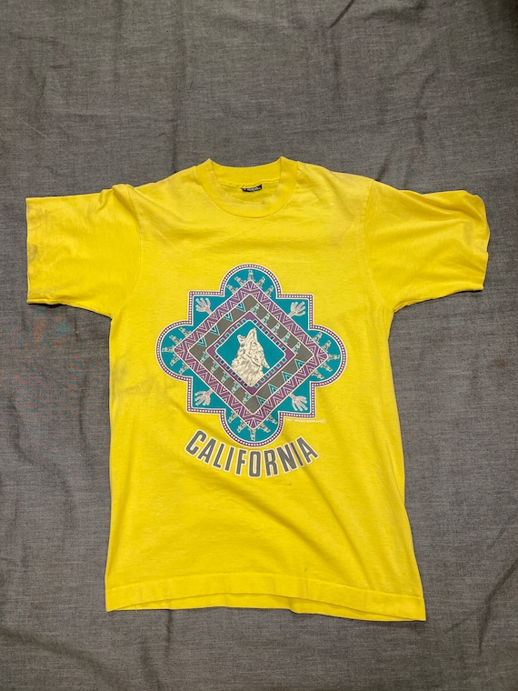 California Wolf Graphic Tee