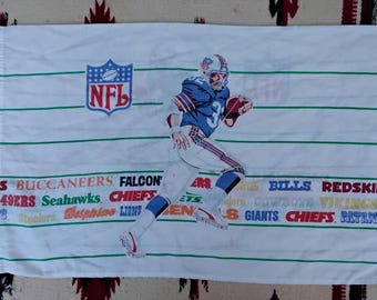 Funda de almohada vintage de los años 80 o 90 de un equipo de fútbol americano de la NFL.