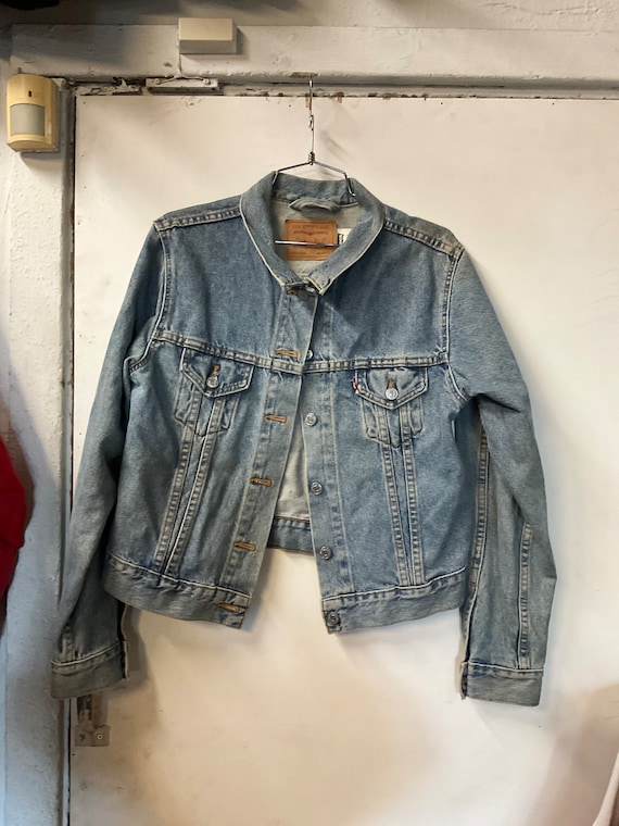 1980s Light Wash Levi’s Strauss Denim Jacket