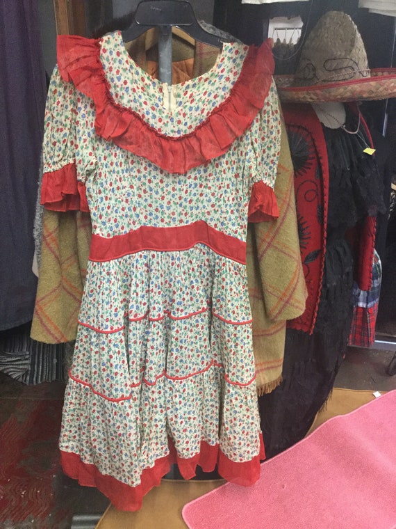 Floral Adorable 1940’s Dress