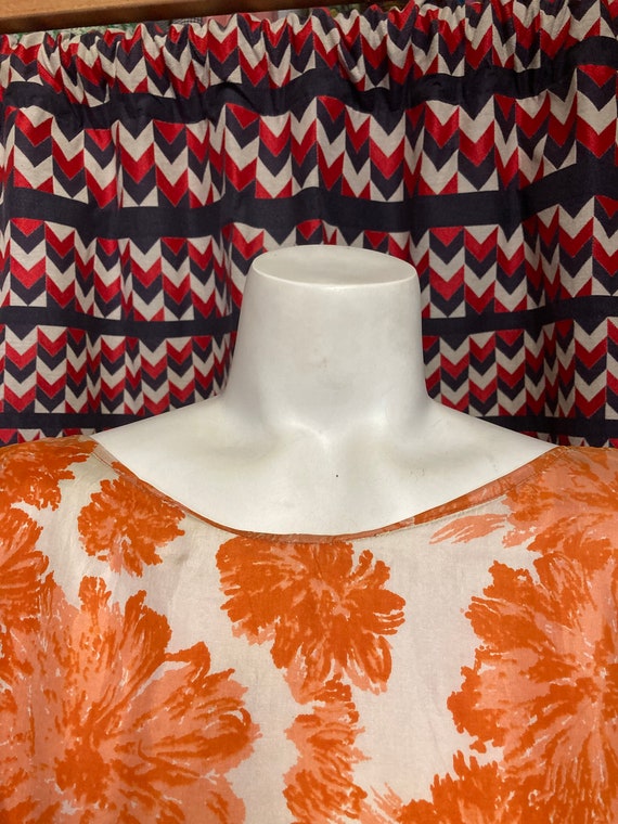 1950’s Orange and Cream Short Sleeve Dress, Made … - image 6