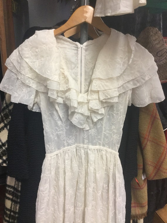 Sheer White Long Gown Stiched Flower - image 2