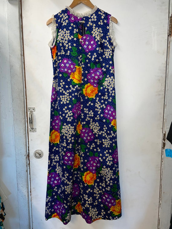 Vintage 60s/70s Blue & White Floral Collared Long Sleeve Maxi Dress