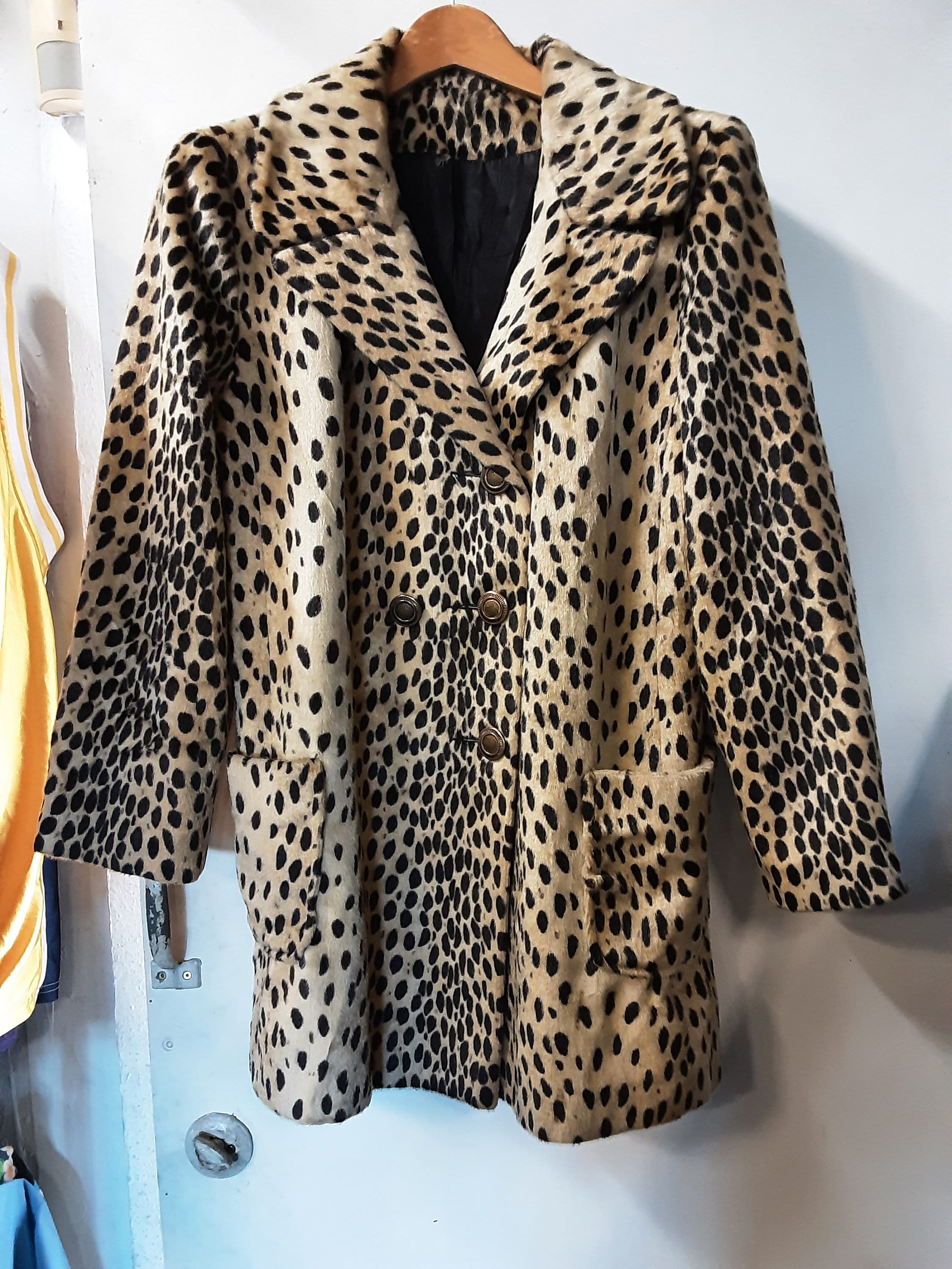 ジャケット・アウター 60's 70's Vintage Lady's Cheetah Coat Vintage 1960s Leopard Print Coat faux fur Size Med | eBay