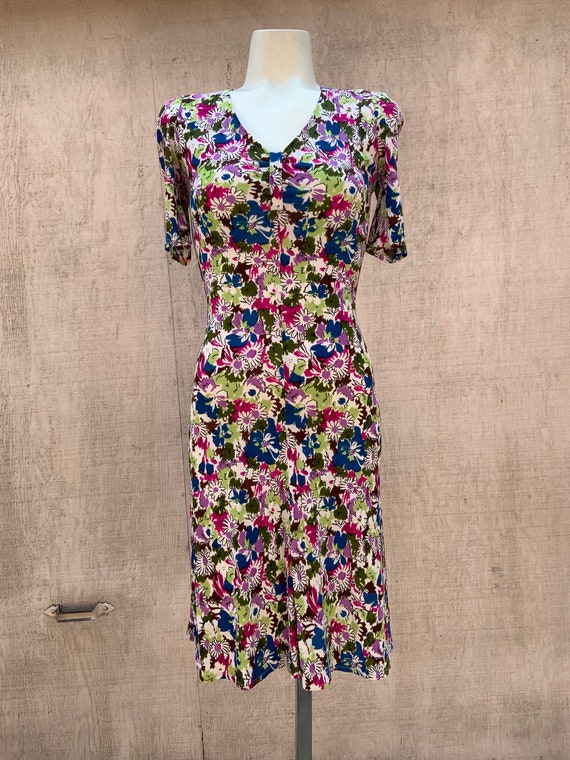 Late 30s/ Early 40s Style Floral Dress