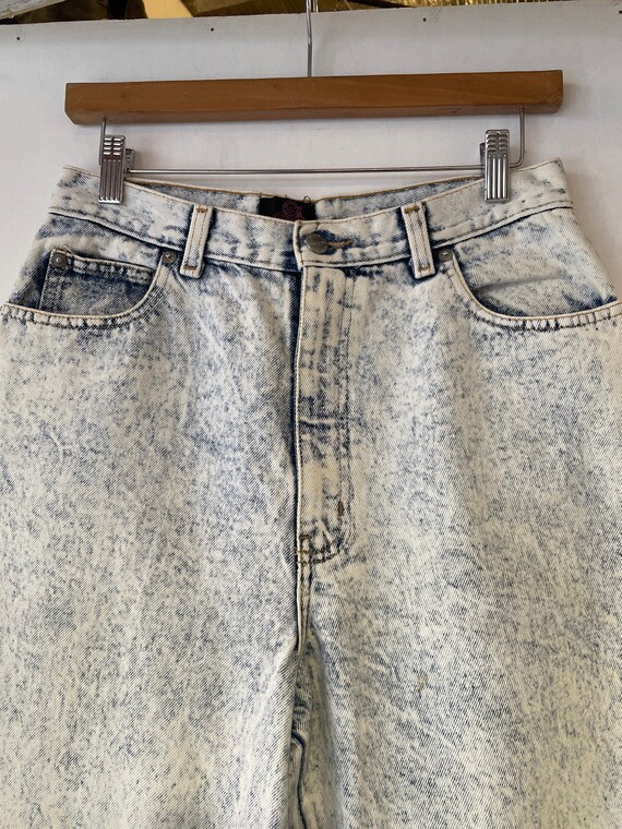 White acid cheap wash jeans