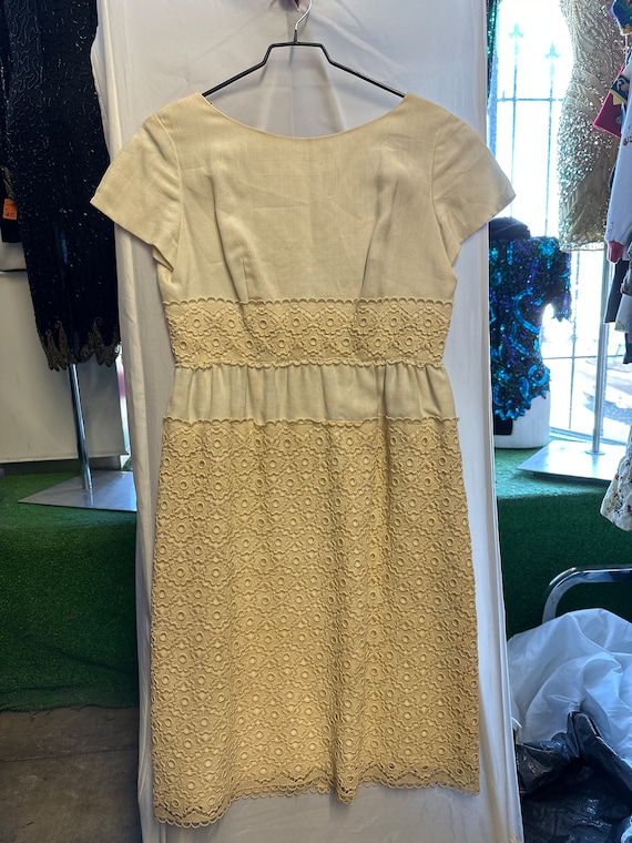 1960s Lace Detailed Cream White Dress
