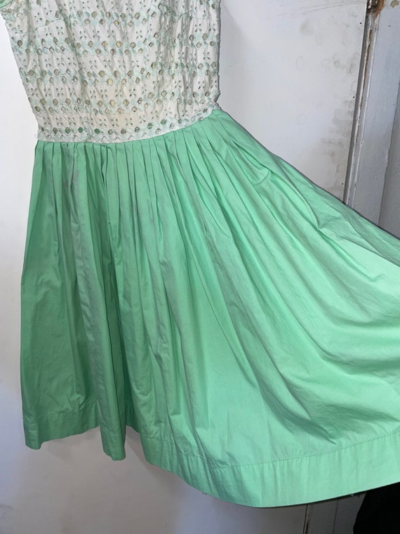 1950s Eyelet Bodice and Mint Green Pleated Dress - image 4