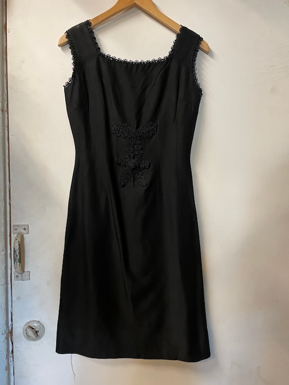 1950s Black Crepe Dress with Cord Embroidery - image 1