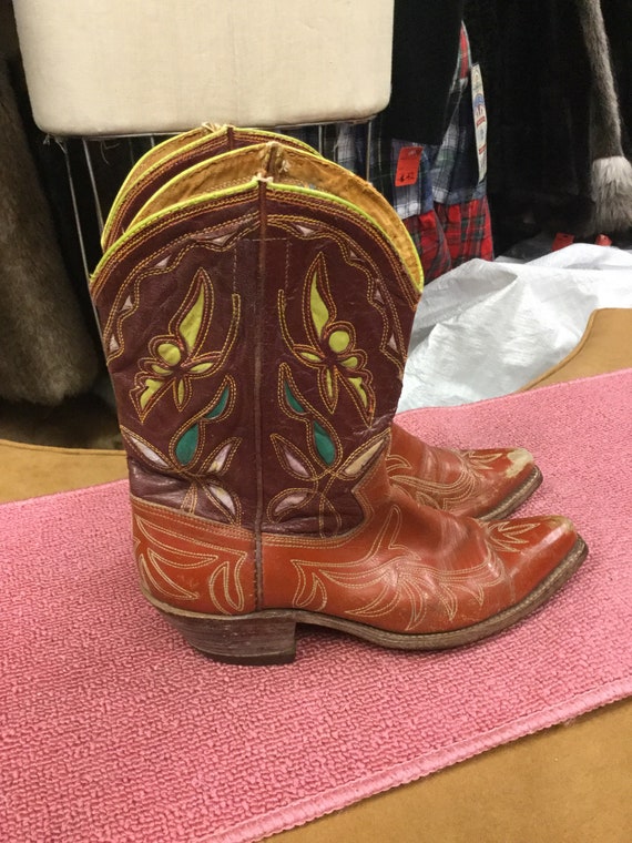 ladies cowboy boots size 7