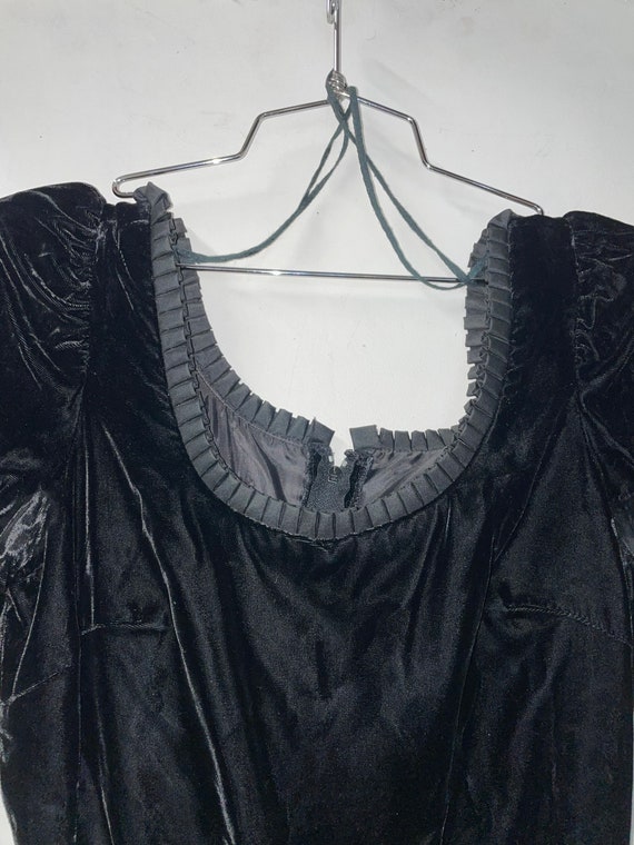 1990s Black Velvet Dress - image 3