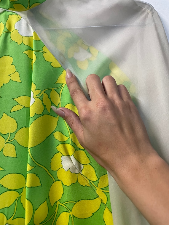 1960s Mod Floral Print Dress - image 7