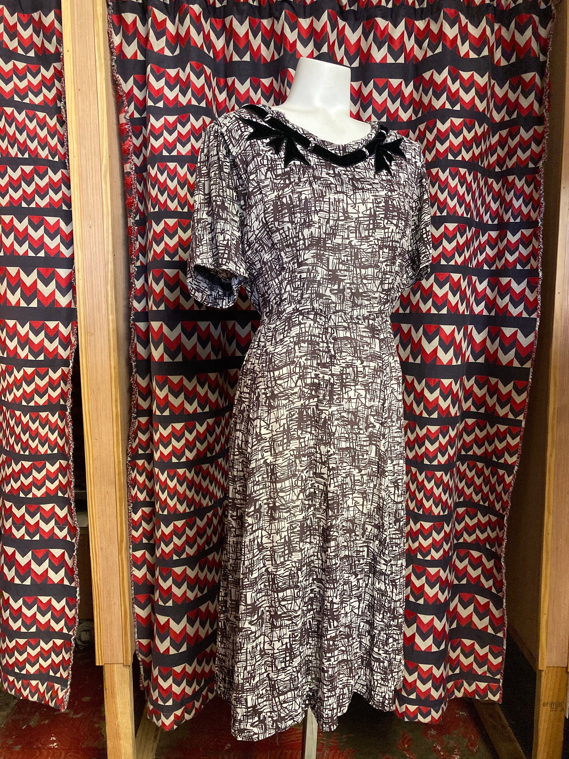 meer.メーア CIRCLE CUT VELOUR DRESS ブラック 新品 meer.メーア CIRCLE CUT VELOUR DRESS ブラック 新品