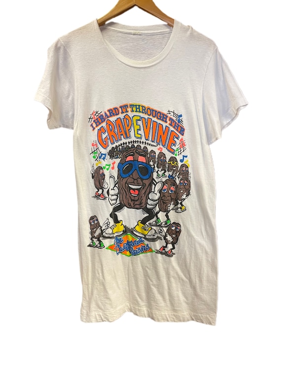California raisins surf up - Gem