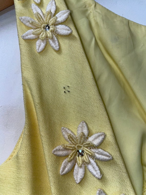 1960s Yellow Flower Appliqué Maxi Dress - image 6