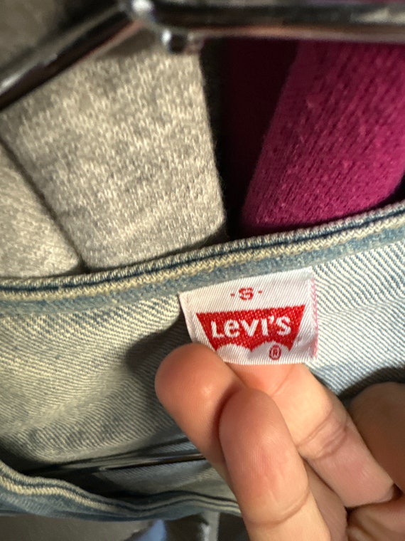 1970s Men’s Levi’s Lightwash Denim Vest - image 2