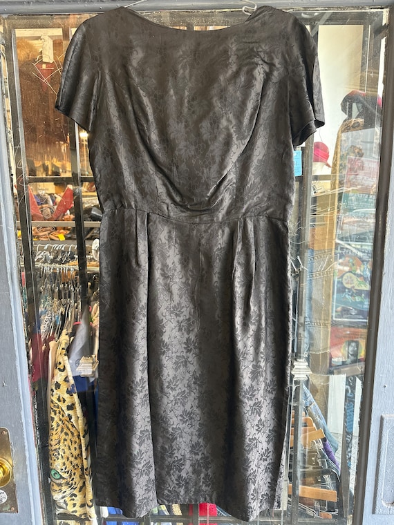 1950s Little Shiny Black Paisley Print Dress