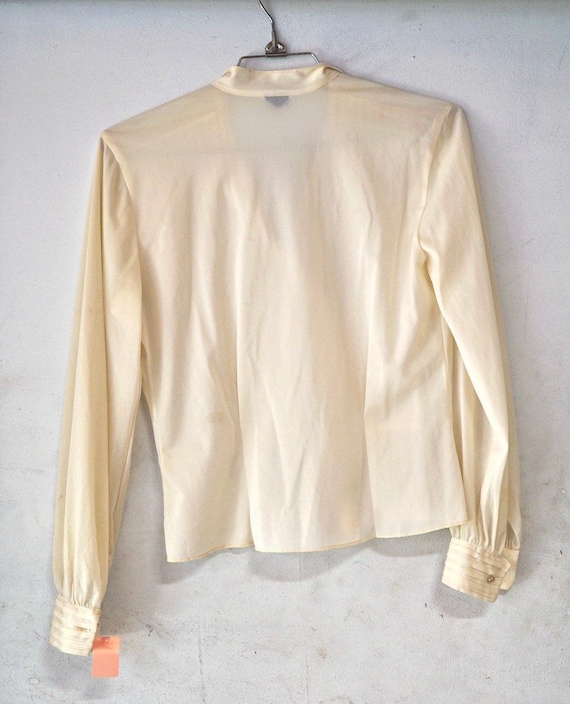 1940’s Pin Tuck Blouse Nylon Long Sleve - image 4