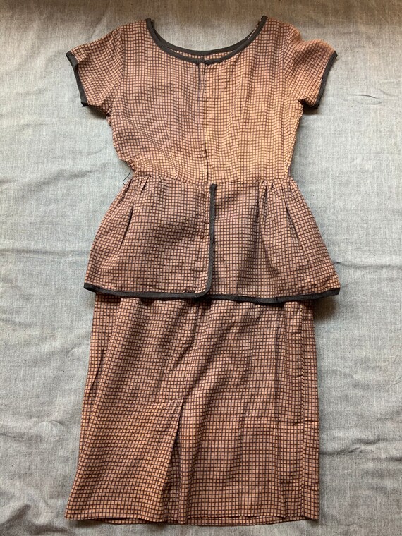 1950s Brown Textured Cotton Dress - image 2
