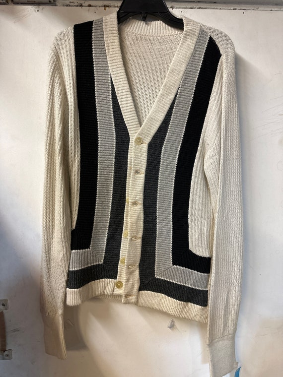 1960s Men’s  Off White and Black Striped Cardigan
