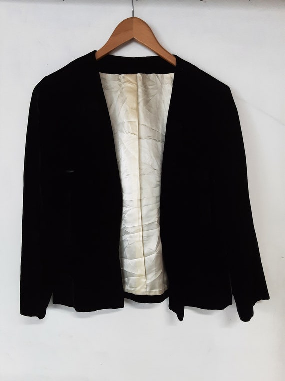 1950s Black Velvet Cropped Formal Jacket