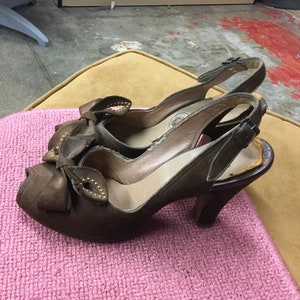 Brown Suede Sling Back 1940s image 3