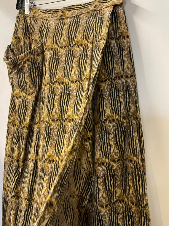 1950s Wool Flannel animal print skirt - image 2