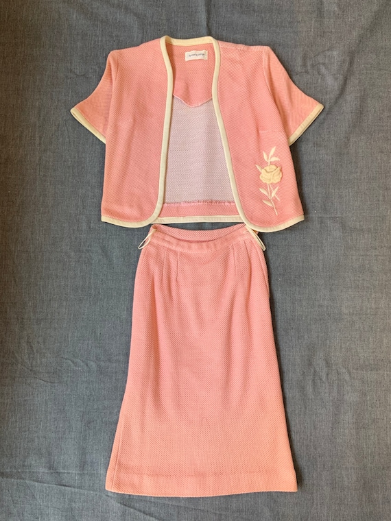 Late 50s - Early 60s Pink Skirt Suit - image 1