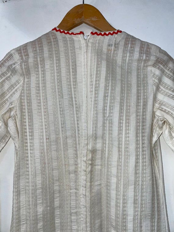 1970s Embroidered Hippie Dress - image 9