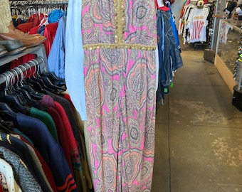 1970s Maxi Length Paisley Print Dress