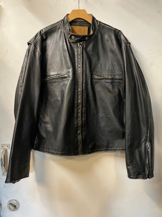 Von Dutch レザーライダースジャケット - メルカリ