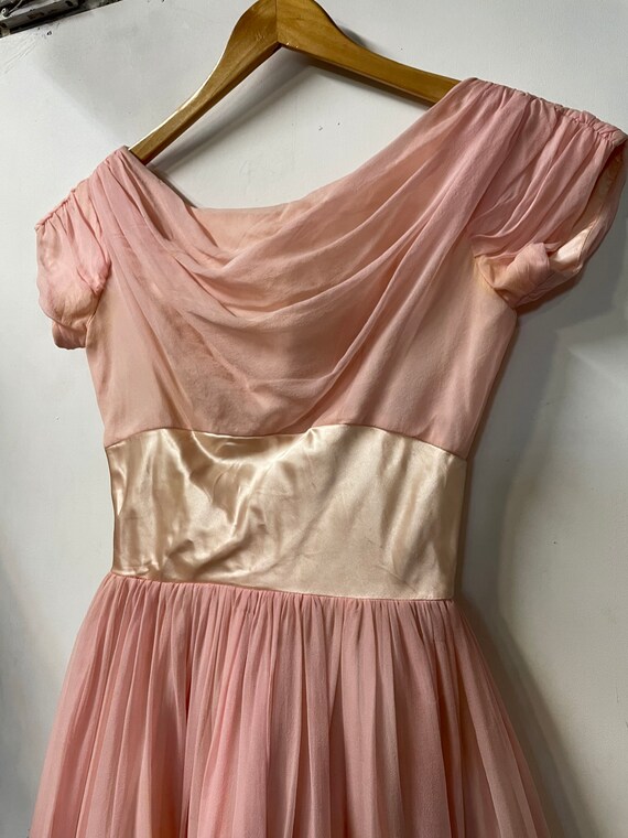 1950s Baby Pink Chiffon Party Dress - image 4