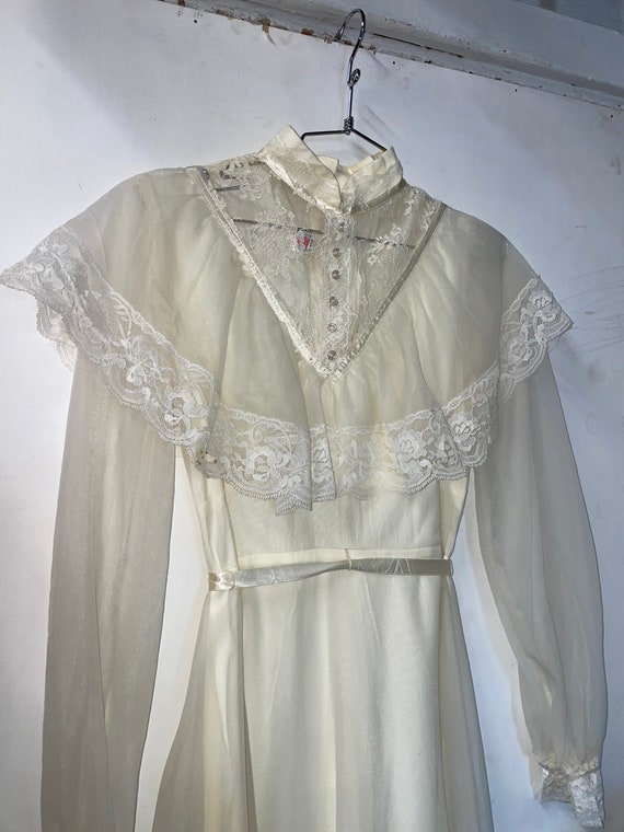 1970s Gunne Sax Style Wedding dress - image 2