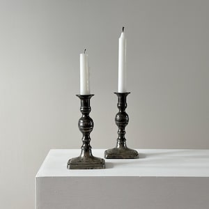 18th Century – Pair of english pewter candlesticks with crowned X, rustic and primitive