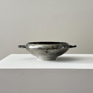 1931 – Art Deco pewter bowl with scalloped handles by Reed & Barton