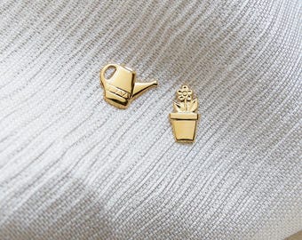 Pin’s Duo Jardin – broche fleur et arrosoir en laiton doré – créations artisanales poétiques