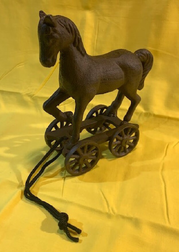 Cast Iron Horse Pull Toy on Wheels 017013603 Etsy