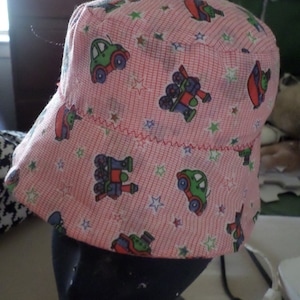 Auto's, treinen en boten bucket hat