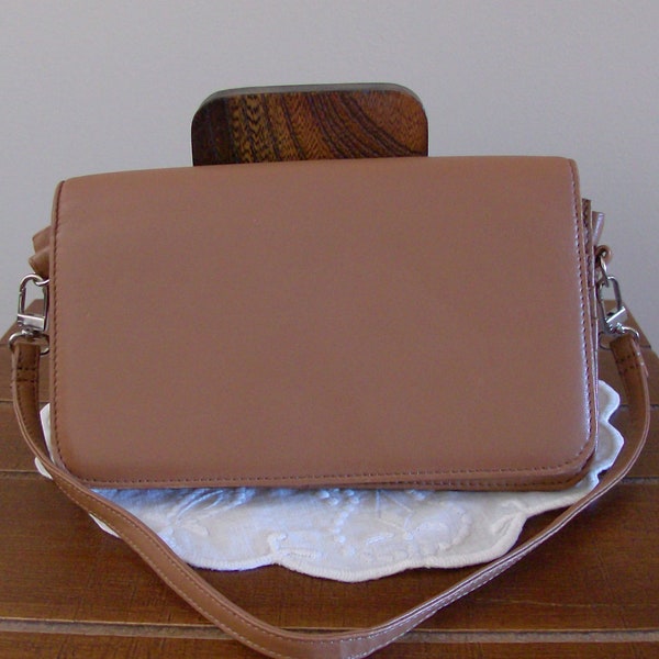 Wilsons Leather Purse, Foldover, Carry or Shoulder, Many Compartments