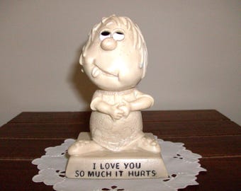 Vintage 1970 Love Figurine, Russ & Wallace Berrie "I love you so much it hurts"