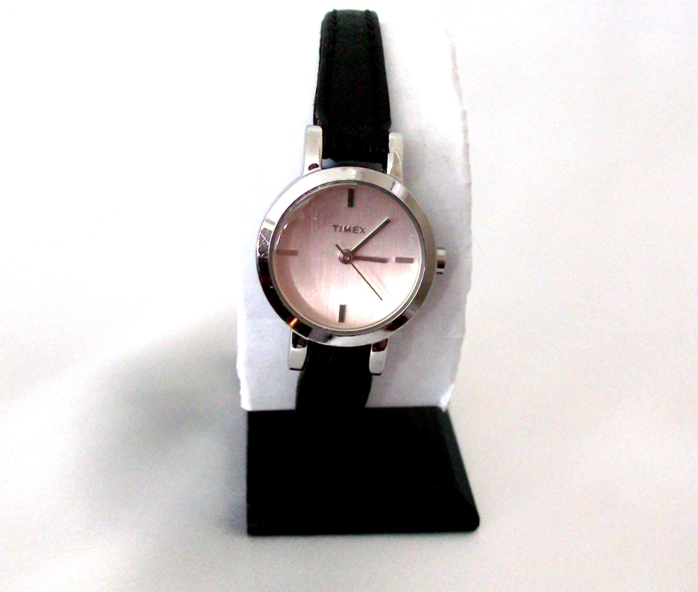 Timex Women display picture 2