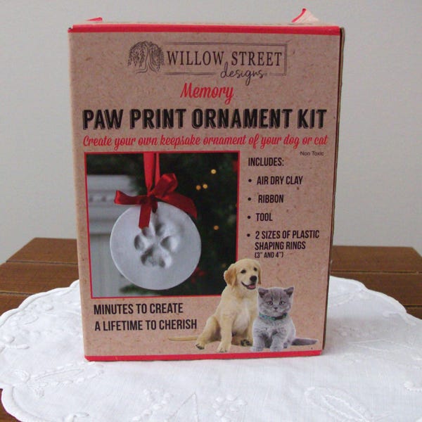 Pet Paw Print Ornament Kit,, Dog, Cat, Christmas, Non Toxic, NIP