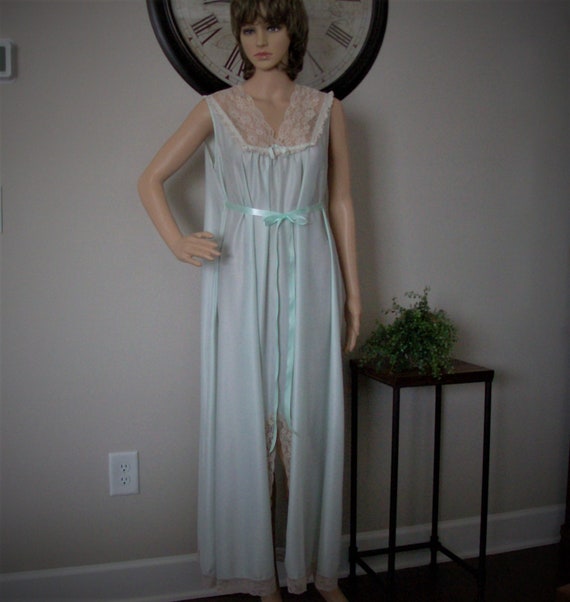 barbizon nightgowns