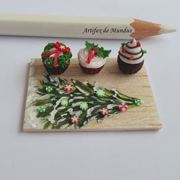 Dollhouse Miniatures Food Handmade Winter Cupcake Board 1/12 1/6