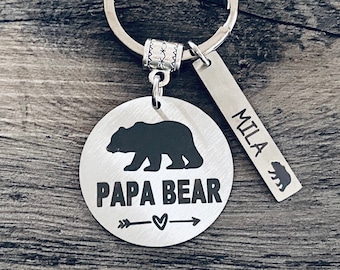 Papa Bear Keychain Key Chain • PAPA BEAR • Dad Keychain • Father's Day • Favorite Papa • Kids Names • Daddy Gift • Dad Gift • Papa Gift