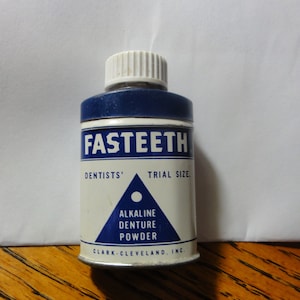 Vintage 1930s-1940s Advertising Tin Fasteeth Denture Powder Dentists&#39; Trial Size