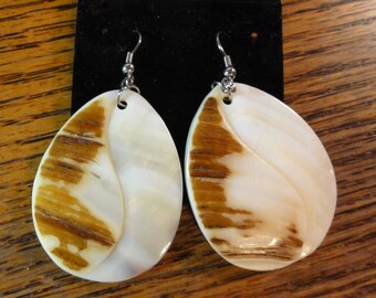 Boucles D'oreilles Années 80 - Tranches De Coquillage Montées Sur Argent - Dormeuses - Occasion