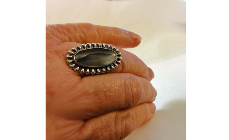 Vintage Sterling Silver Ring With Filigree Swirl & Oval Abalone Shell - Handmade Artisan Jewelry From Thailand